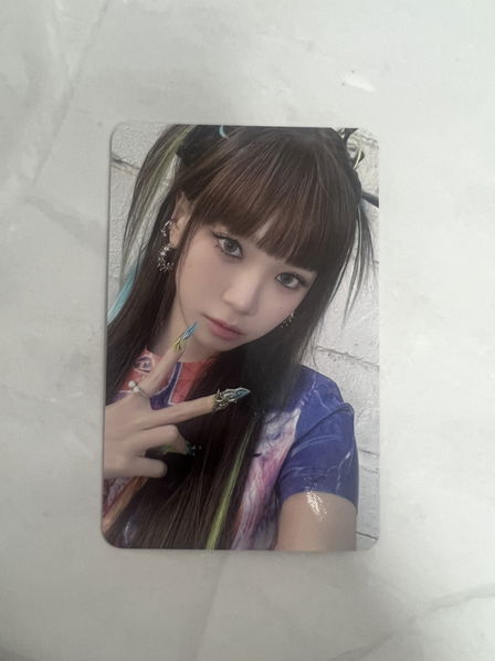 Le Sserafim: Crazy: Photocard: Chaewon-