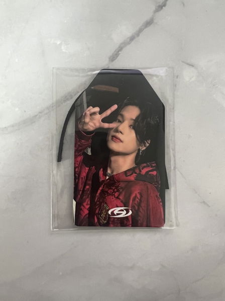 Ateez: The World: Outlaw: Everline Benefit - Exclusive Image Paper Tag-