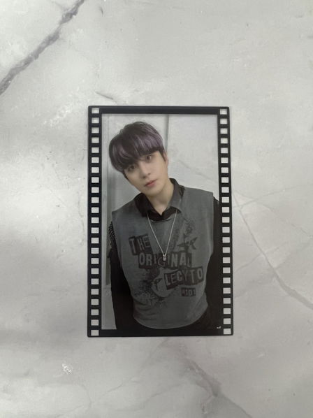 Ateez: The World: Outlaw: Sound Wave Benefit - Film Photo Card-