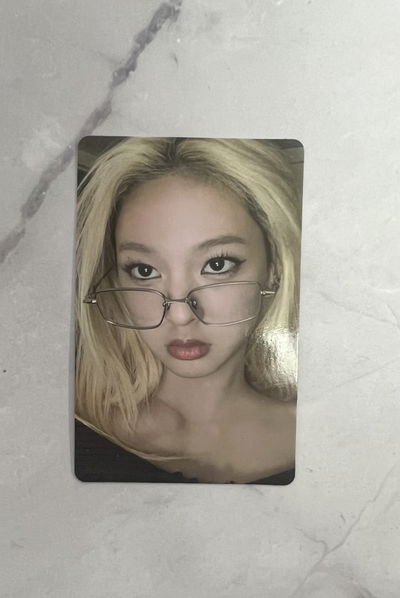 BABYMONSTER: YG Photocard-