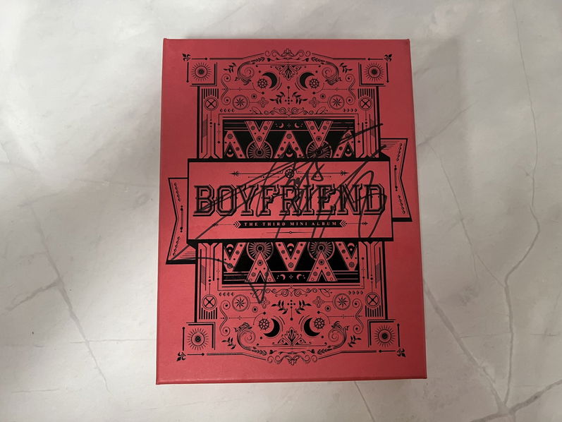 BOYFRIEND: Witch (Signed Album)-8804775057700-