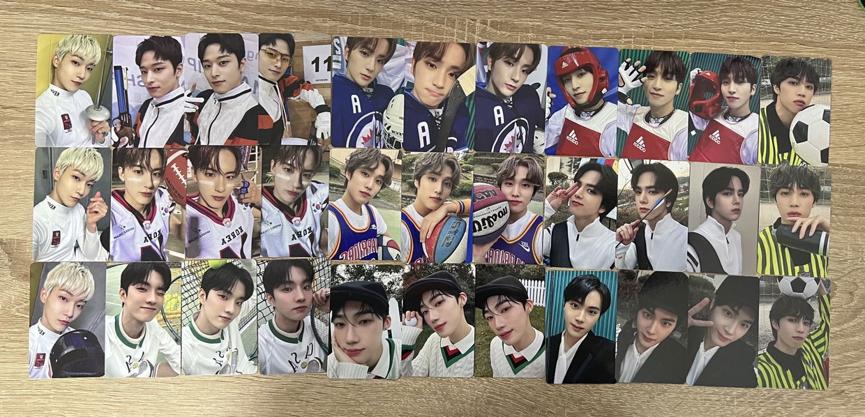 BOYZ: 2022 Season's Greetings: Photocard-