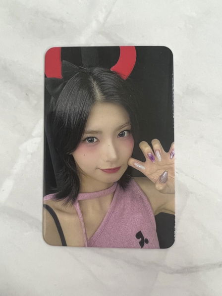 Everglow: Zombie: Apple Music Photocard-