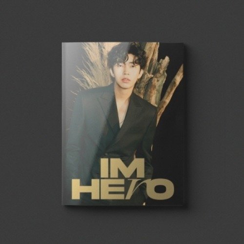 Lim Young Woong: Im Hero (Photobook Version)-8809755508531