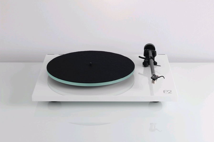 Rega Planar 2 bílý lesklý lak-5056186702240