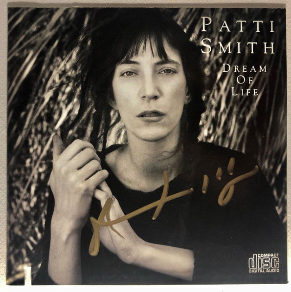 Smith Patti: Dream Of Life (Remastered)-78221882828