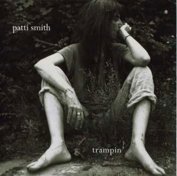 Smith patti: Trampin'-5099751521594