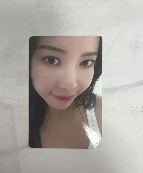 Solar (MAMAMOO): Colours: Photocard-