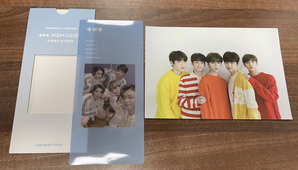 Tomorrow X Together (TXT): Memories: First Story (Weverse Pre-order Benefit)-