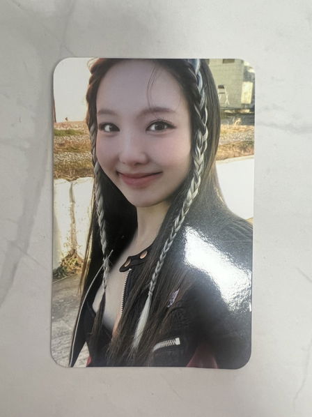 Twice: Ready To Be: JYP Shop Photocard-