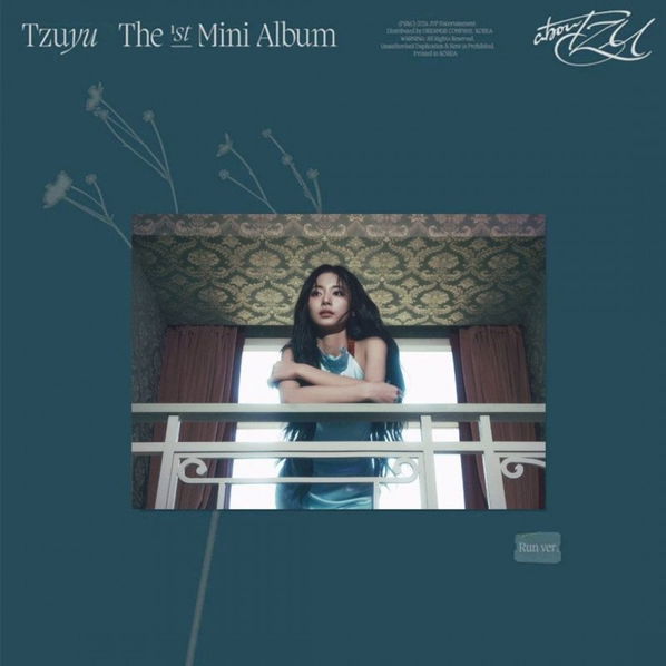 Tzuyu (Twice): abouTZU (EU Retail Version - RUN)-198704043864